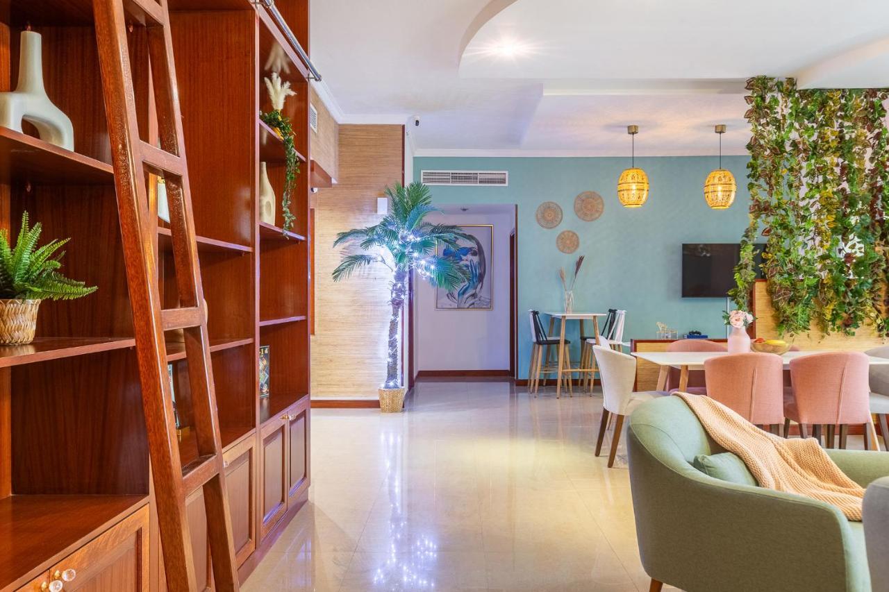 Homestar Deluxe Jbr Meditation & Wellness Hostel Дубай Екстериор снимка
