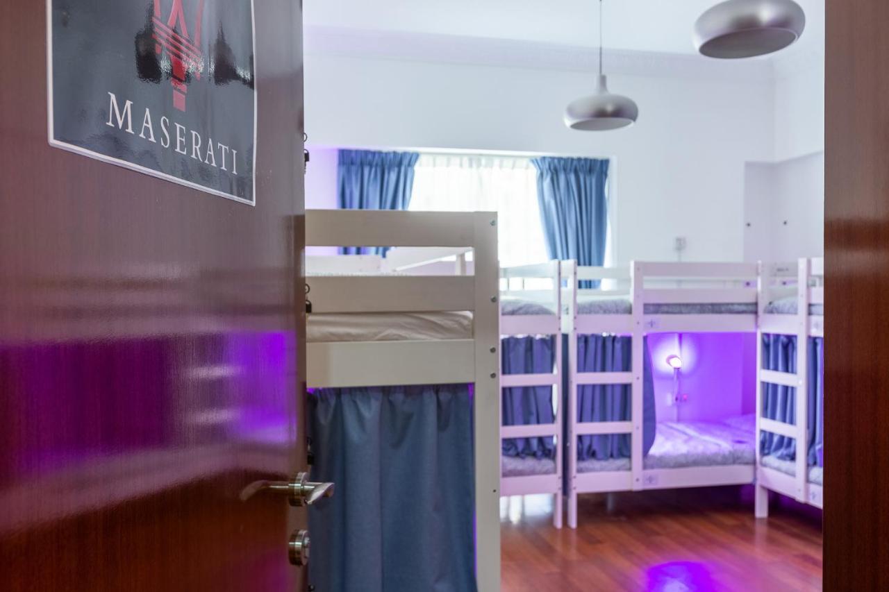 Homestar Deluxe Jbr Meditation & Wellness Hostel Дубай Екстериор снимка