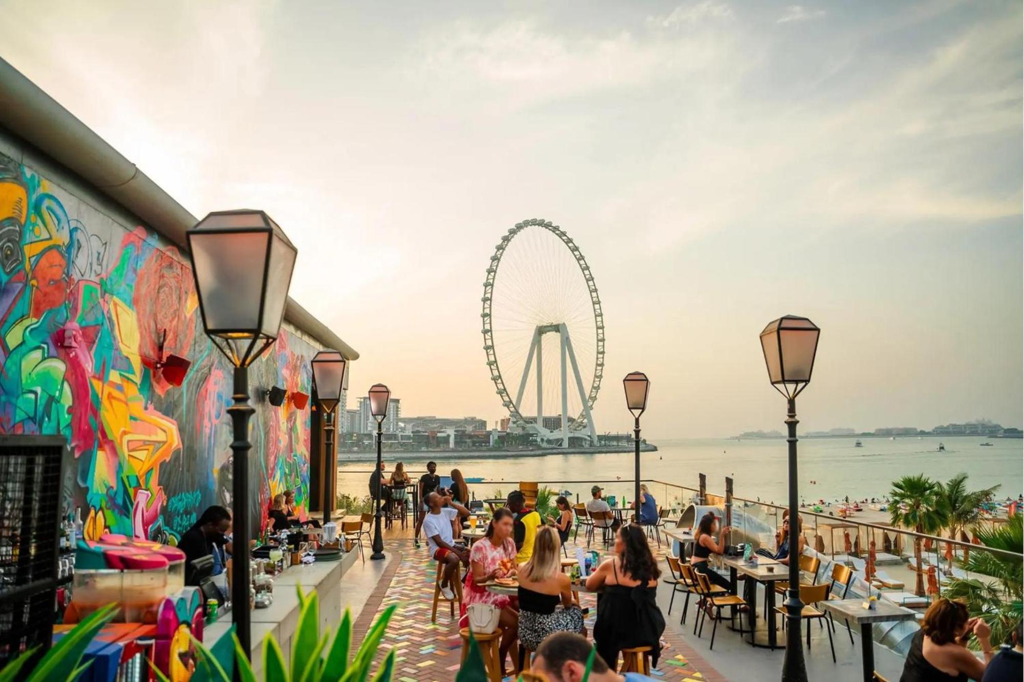 Homestar Deluxe Jbr Meditation & Wellness Hostel Дубай Екстериор снимка